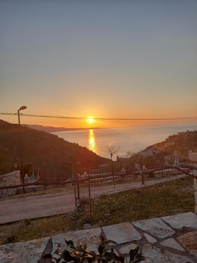 Mana Apartments Ксамил Экстерьер фото