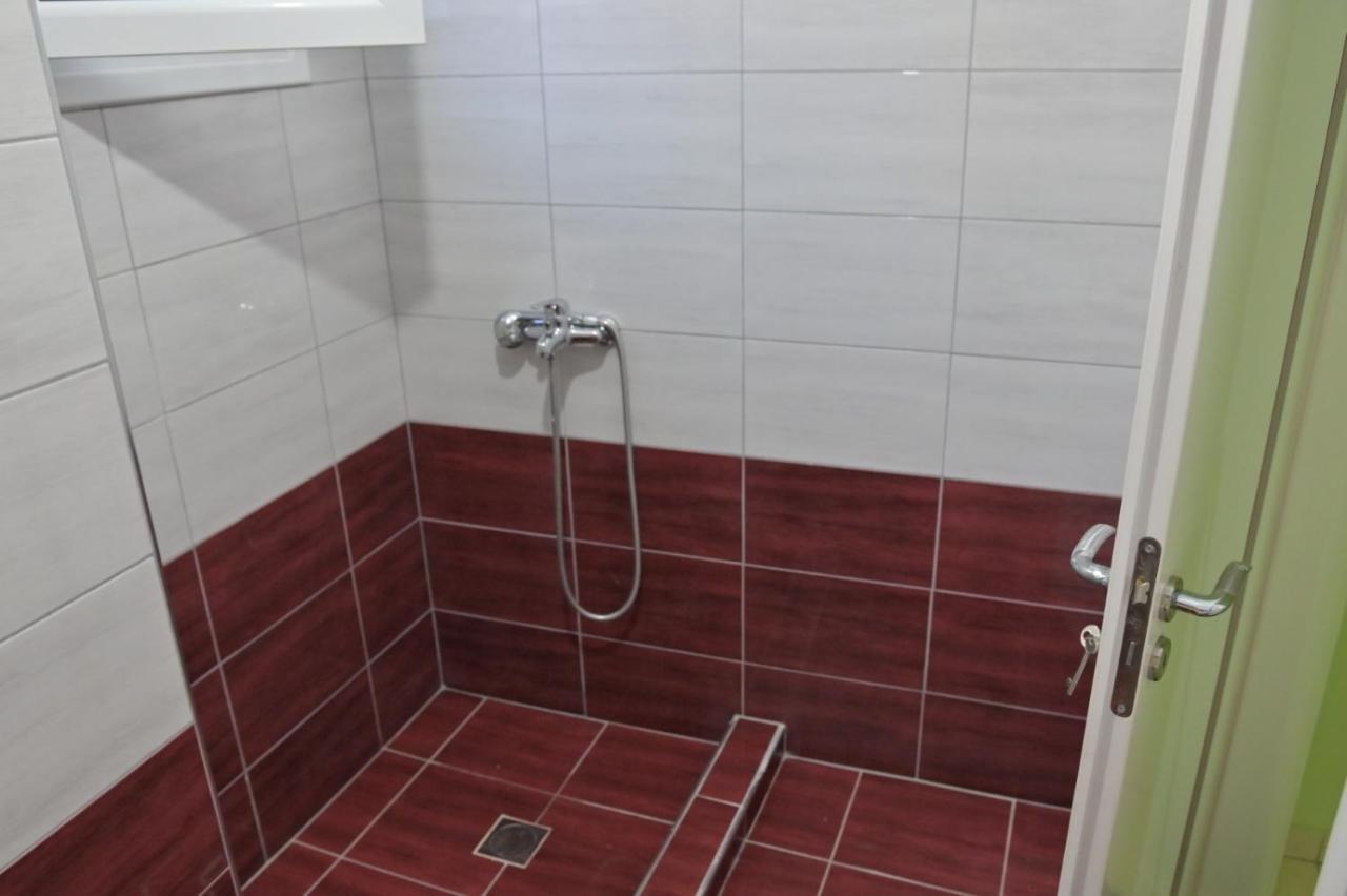 Mana Apartments Ксамил Экстерьер фото
